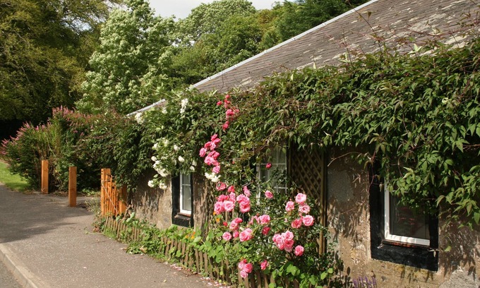Straiton Cottage | Old Toll Cottage -Delightful Cottage