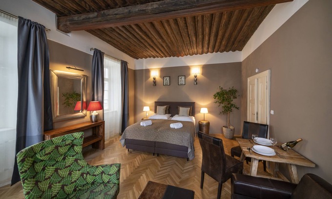 Stare Mesto Apartment | OLD TOWN - 1 BEDROOM MICHALSKA max 4 pers
