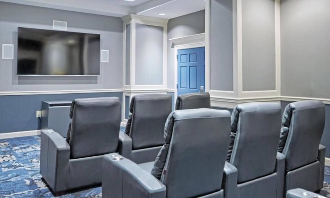 Potomac West Hotel | Old Town Alexandria 2 Bedroom Lock Off!