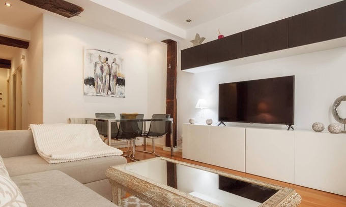 Bilbao Old Town Apartment | Old Town Center: Origins and Tradition.