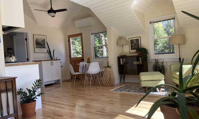 Martinez Park Apartment | Old Town Oasis - the perfect 30 day stay