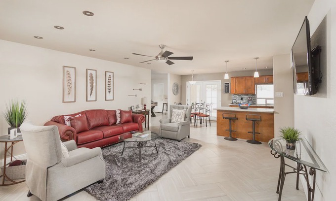 Peaceful Valley House | Old Town Scottsdale - Prime location! Spring Training Location