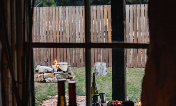Ross Cottage | Old World Charm - Simplistic Luxury Cottage
