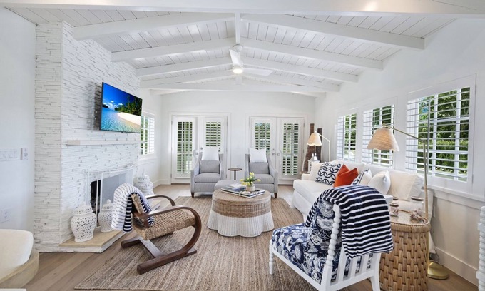 Old Naples House | Olde Naples - William Raveis Rentals