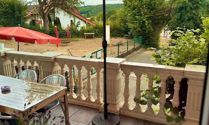 Wintzen Apartment | Oldschool, Dorfschule mit Whirlpool