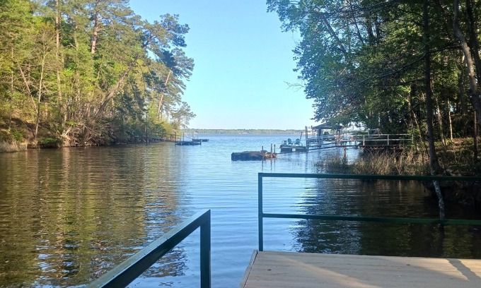Abbeville House | Ole Blue's Lake House