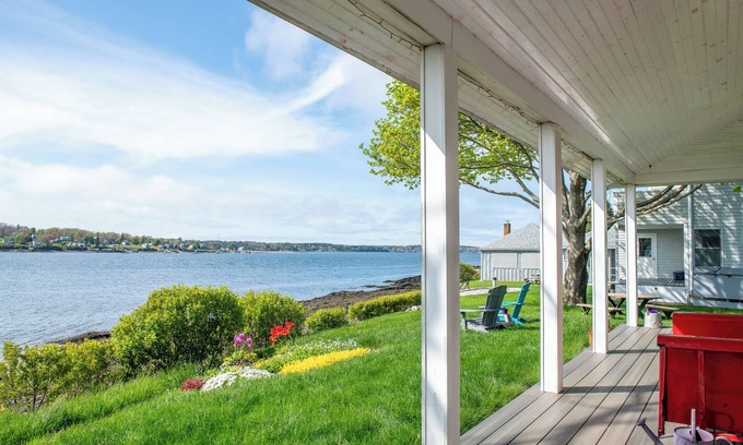 Mid-Coast and Islands Cottage | Ole Greeley Cottage - Classic oceanfront, pet-friendly Bailey Island cottage