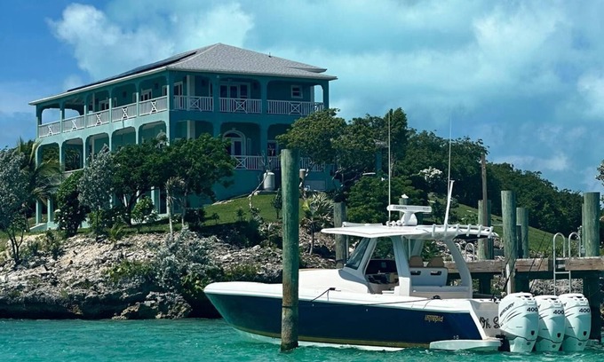 Great Exuma House | Ole Ike Bay-Luxury Villa Private Beach & Dock - 7 guests