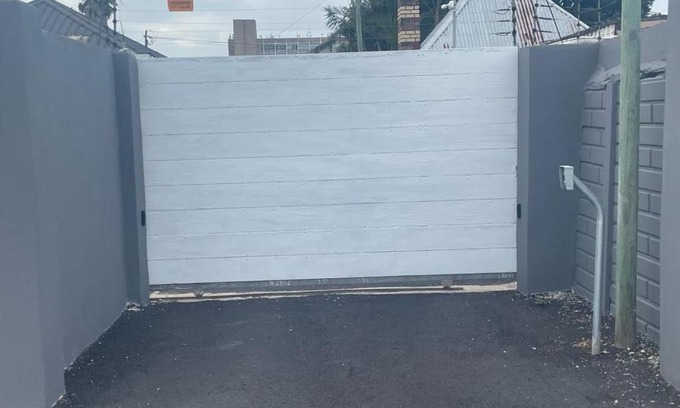 Berea House | OlimG Stays Budget Room1