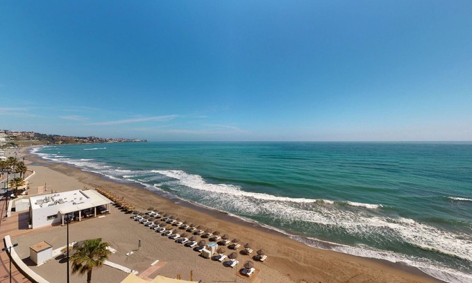 Torreblanca Apartment | Olimpo II The Cruise - Front Line Beach