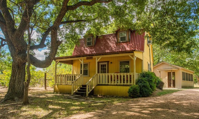 Fredericksburg Cabin | Olive Cabin