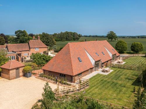 Shefford Woodlands House | Olivers Barn - Uk42081