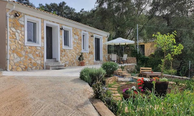 Liapades House | Olivesways