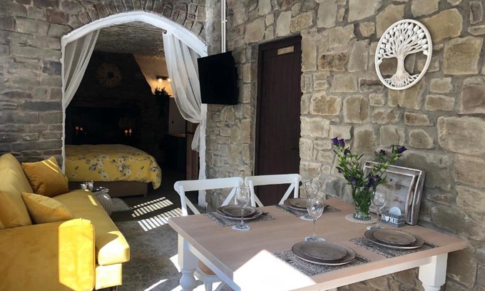 Olveston Villa | Olli's Cottage-Terrace & Jacuzzi