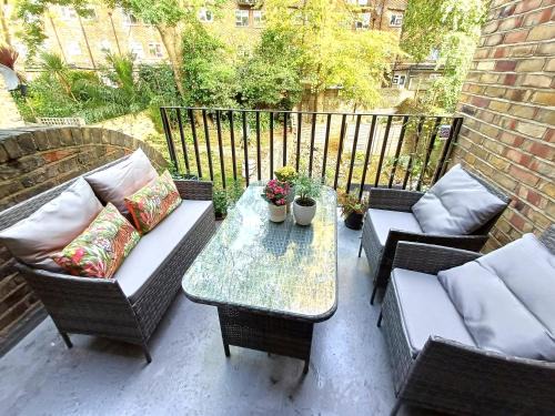 Avonmore and Brook Green Apartment | Olympia Terrace