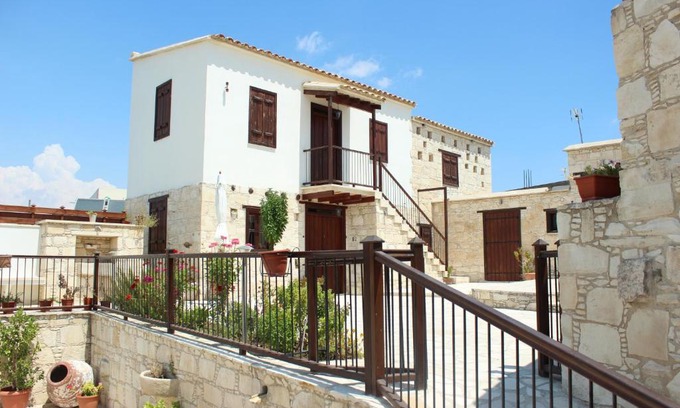 Lympia Apartment | Olympia Traditional Houses