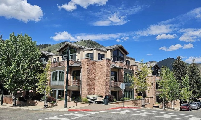 Ketchum Condo | Olympic Terrace: Upscale Ketchum Condo