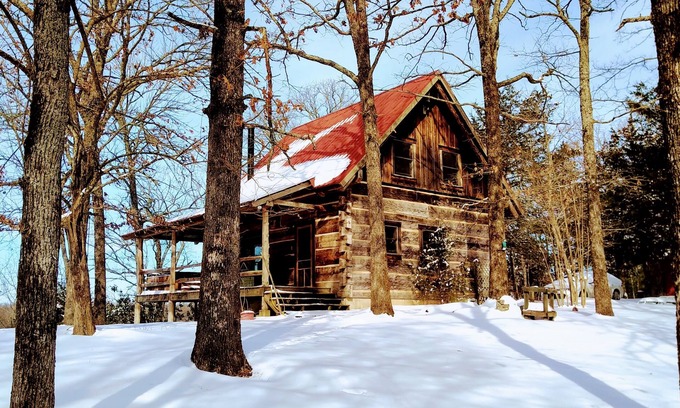 Houston Cabin | Oma's Cabin on Arkansas River - cozy remote cabin overlooking the Arkansas River