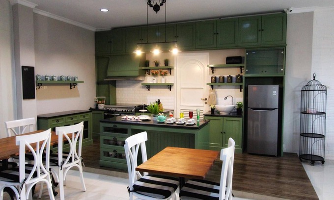 Semarang House | Omah Madam Bed & Breakfast