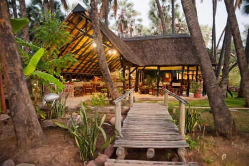 Epupa Cabin | Omarunga Epupa-Falls Camp