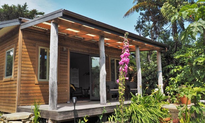 Cape Foulwind Cabin | Omau Retreat