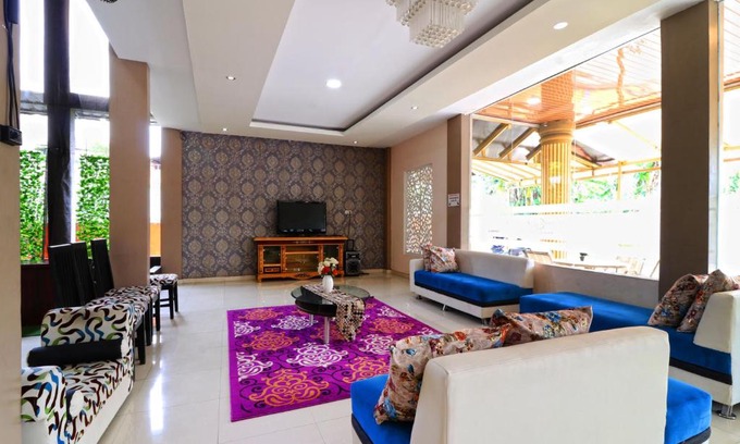 Cibinong House | Ombey Guest House