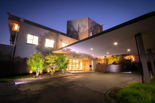 Omuta Hotel | Omuta Heights