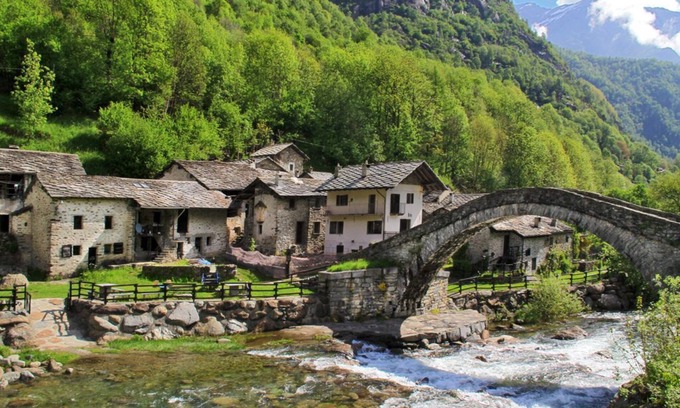 Vistrorio Apartment | On holiday among the Lakes, Rivers and Meadows of Valchiusella (Piedmont Alps)
