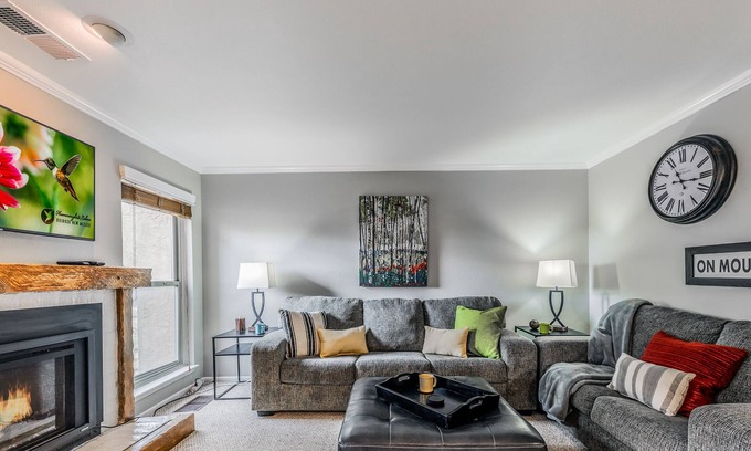 Alto House | On Mountain Time: 'Time to Relax!'