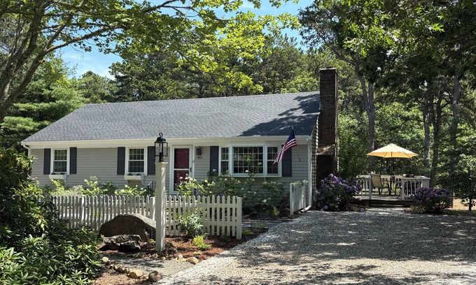 Brewster House | On Nickerson Park w/Rail Trail Access, Fire Pit, Deck and Patio. Dogs Welcome!