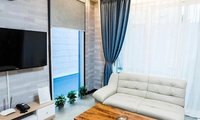 Clark Freeport Villa | On Pool Villa