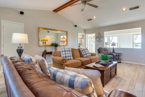 Gober House | On-Site Lake Access and Fire Pit Bonham Home!