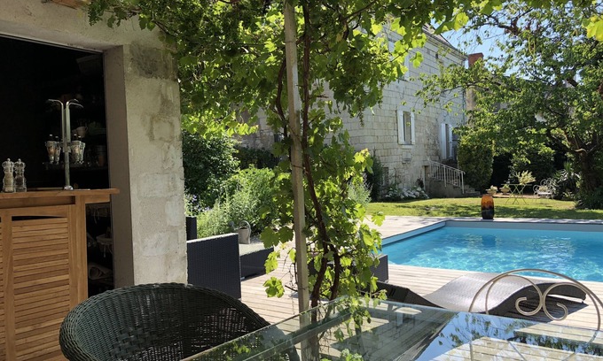 La Dagueniere House | On the banks of the Loire between vineyards and castles.