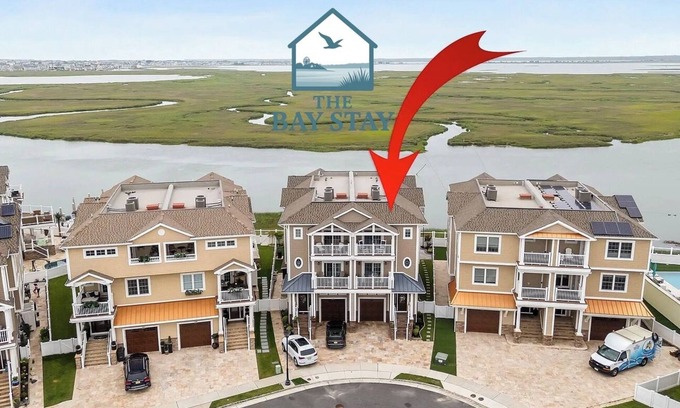 Anglesea Condo | On the Bay, A+ Views! High-End 5BR w/ Elevator