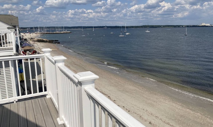Niantic House | On the beach amazing views. welcome to your happy place!