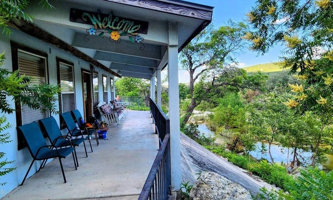 Leakey House | On the river Frio Family Getaway