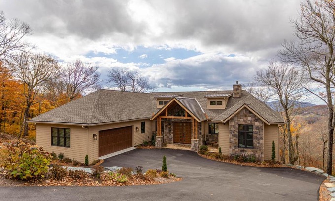 Sugar Mountain House | On the Rocks