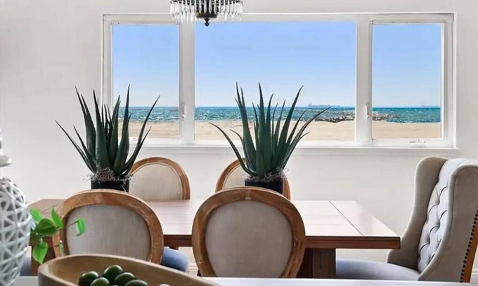 Old Towne House | ON THE SAND! Beachfront Seal Beach CA 3bd 3ba home