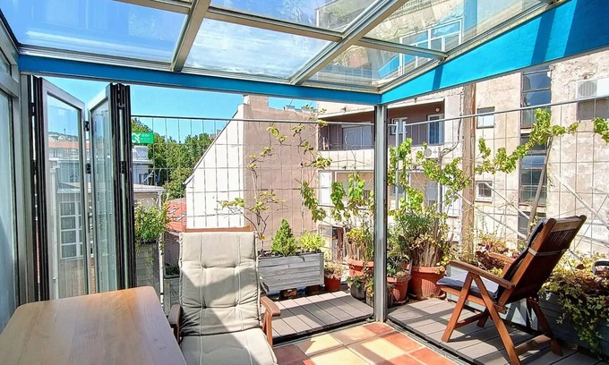 Skadarlija Apartment | On The Terrace La Vida Joy Mansard Top Kitchen