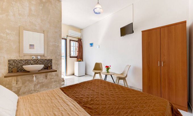 Perissa Hotel | Onar Superior Double.Room