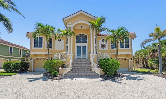 Beachview Country Club Estates House | Once Upon A Tide: Renovated Beachview Pool Home!
