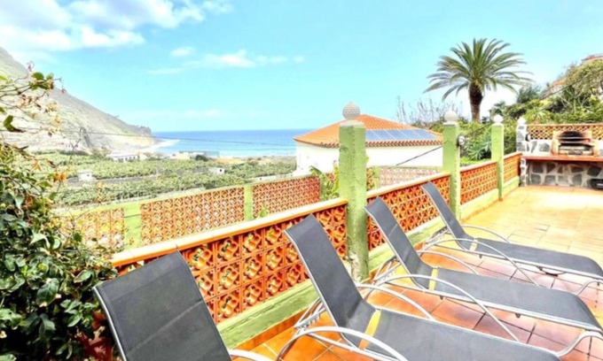 Hermigua Villa | ONDINA RURAL HOUSE "A" FREE WIFI AND NATURAL POOLS