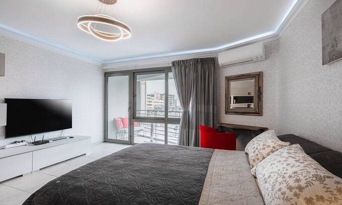 Thessaloniki Apartment | ONE AND ONLY SALONICA