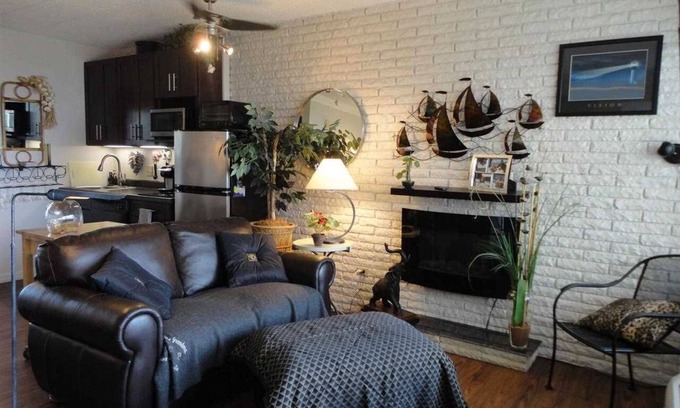 Conway Condo | One Bed, With Kitchenette, Bathroom.