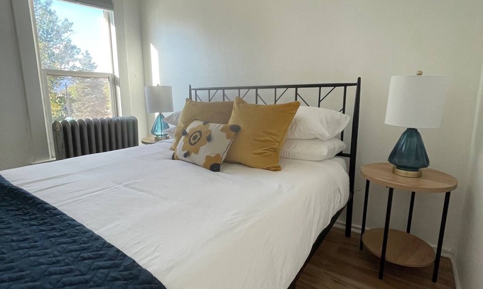 Central Colorado Springs Apartment | One Bedroom Apartment Downtown