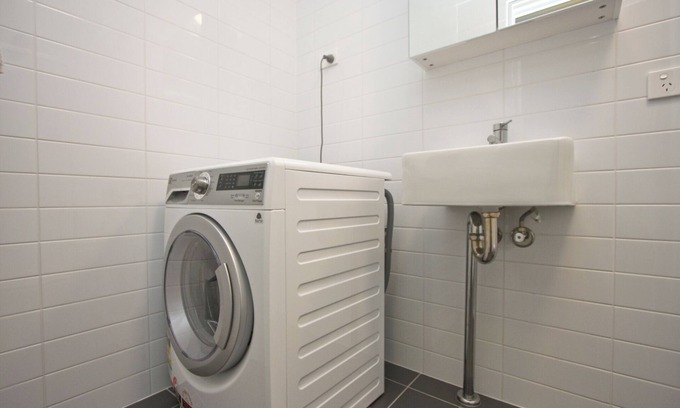 Newcastle West Apartment | One Bedroom Apartment