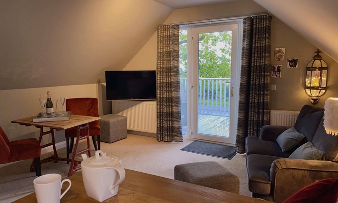 Fintry Apartment | One bedroom apartment with beautiful views near Loch Lomond & Trossachs
