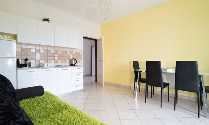 Gornji Karin Apartment | One bedroom apartment with terrace