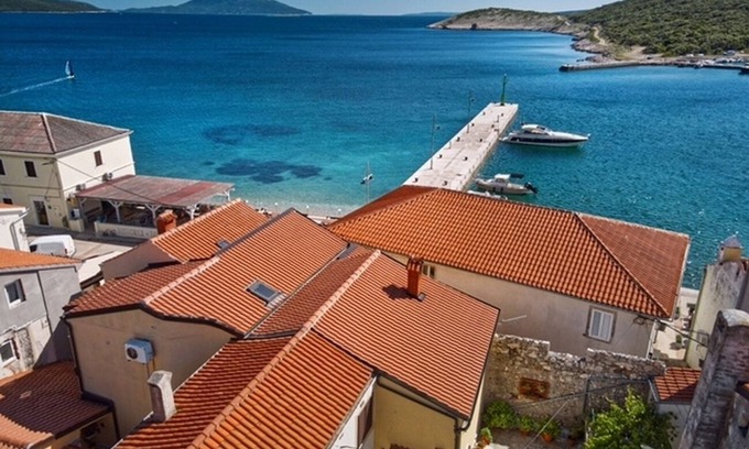 Martinscica Apartment | One bedroom apartment near beach Martinšćica, Cres (A-22582-a)