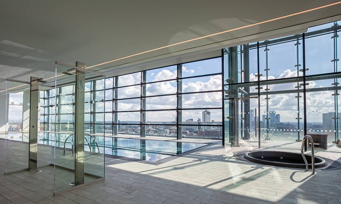 Manchester City Centre Apartment | One Bedroom Apartment in Central Manchester with Pool